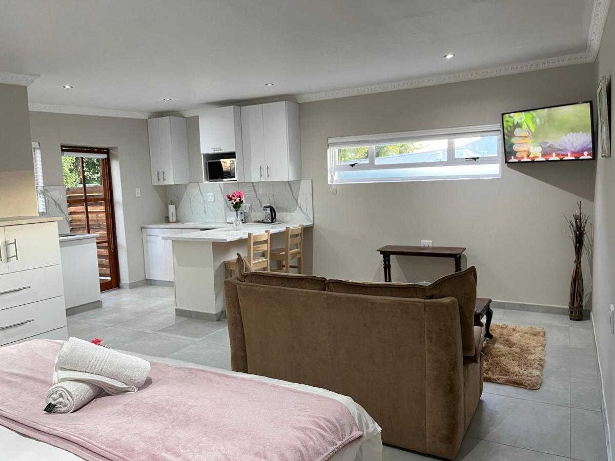 Luneburgh Cottages East London Buitenkant foto